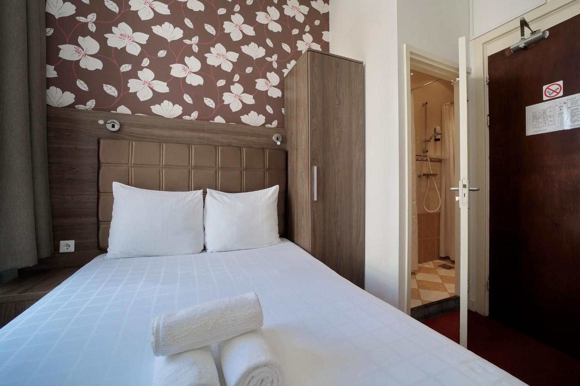 Small Double Room,1657136184:JPEG
